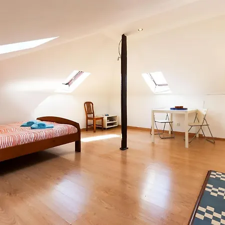 Sunny Attic Loft By Homing Lisboa