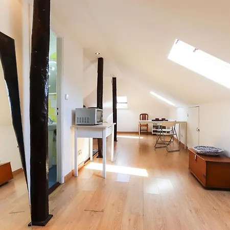 Apartment Sunny Attic Loft By Homing Lissabon