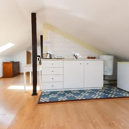 Apartment Sunny Attic Loft By Homing *