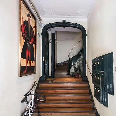 Sunny Attic Loft By Homing Appartamento Lisbona